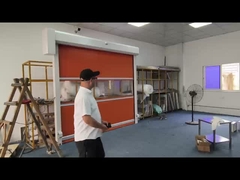 Des portes à haute fréquence industrielles à rouleaux.