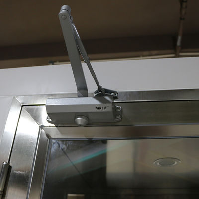 Small Modular Air Shower Room avec 0-99s Adjustable Timer et 360° Airflow Angle pour les équipements de salle blanche pharmaceutique