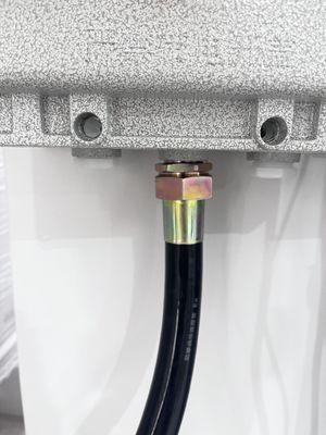 Salle de douche à air entièrement automatique en acier inoxydable 304 avec vitesse de l'air de 25 à 28 M/S et temps de douche réglable de 0 à 99 s