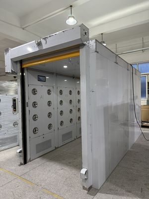 Salle de douche anti-collision avec capteurs radar et certification DIN75200 à l'épreuve du feu
