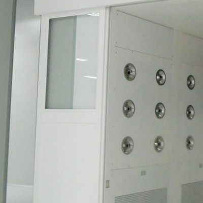 Douche d'air automatique à porte coulissante avec conception anti-collision radar ignifuge DIN75200 et conformité ISO 14644-1