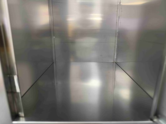 C'est une salle blanche de chaussures en acier inoxydable ESD-Safety.