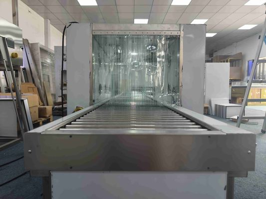 Sas à air pour convoyeur à rouleaux motorisé | Système de transfert pour salle blanche