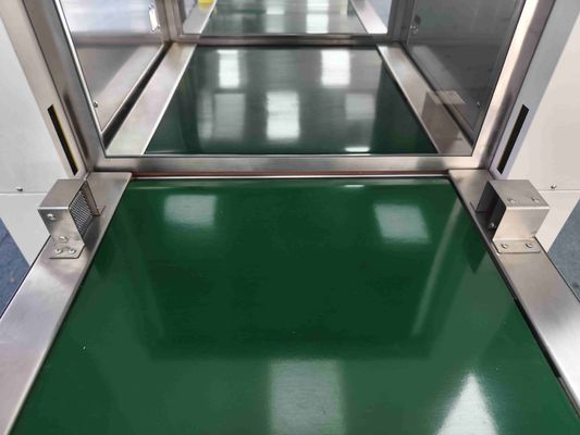 Boîte de passage électrique à trois sections avec convoyeur intégré et construction en acier inoxydable