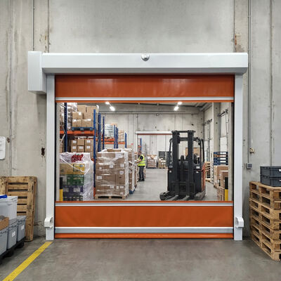 Porte roulante haute vitesse résistante au vent avec capteur radar et rideau en PVC de 0,8 mm pour installations industrielles